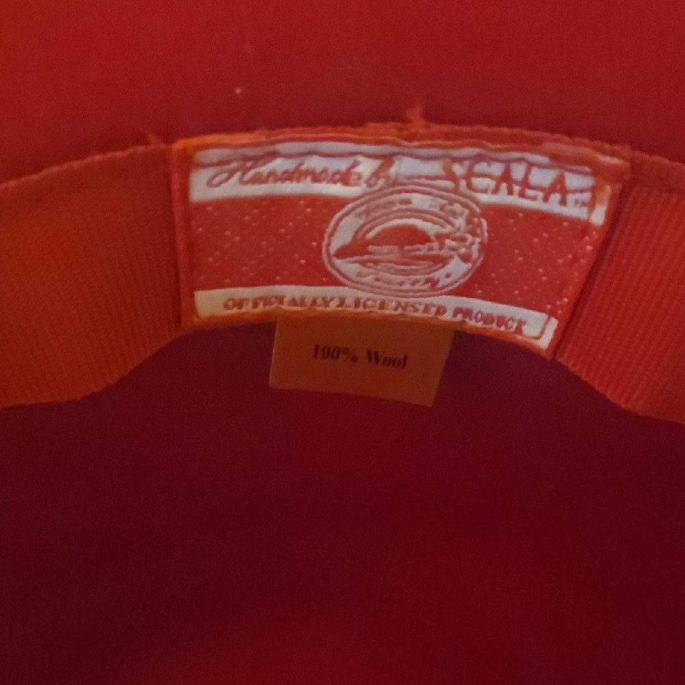 Scala Red Hat - Picture 3 of 3